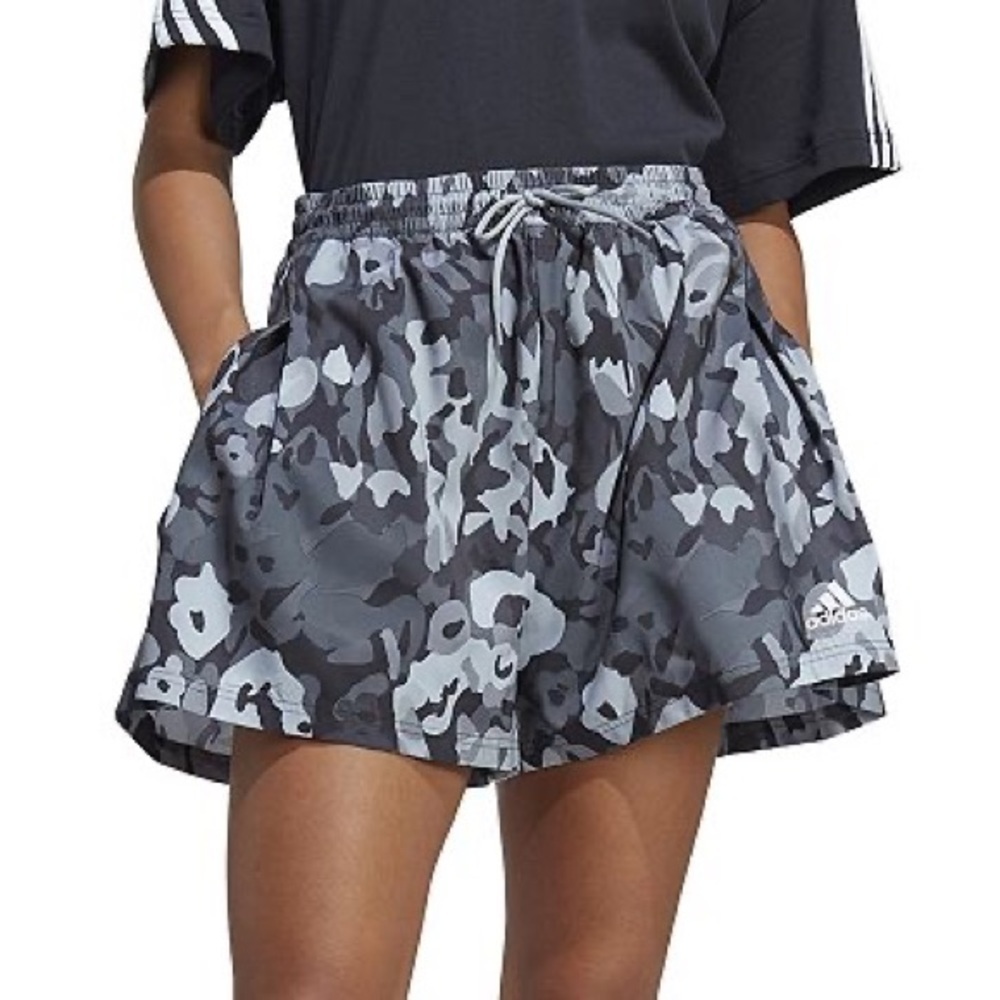 Women's adidas High-Waisted Graphic Shorts Size S - Picture 3 of 10